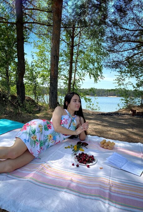 Panyasha star top model picture