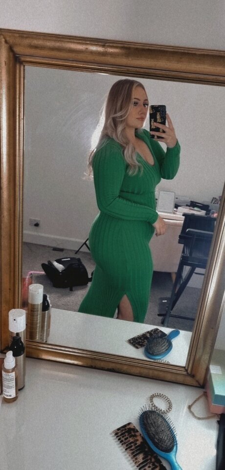 Tash model nice pictures