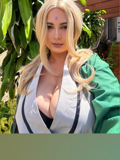 Janimae_ hot star img