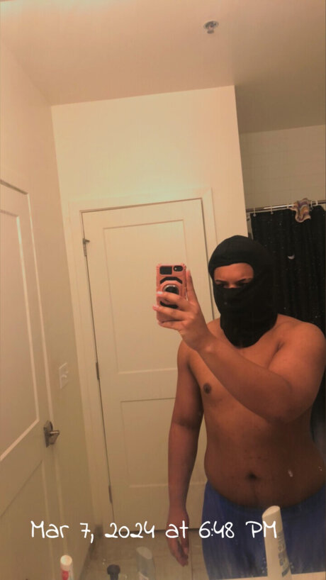 DeeMann699 art model pictures