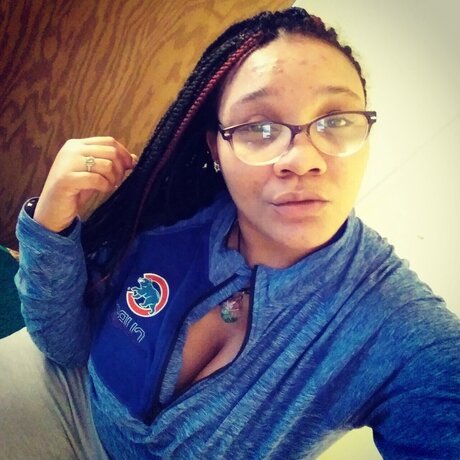 Ms Brown34 model top photo