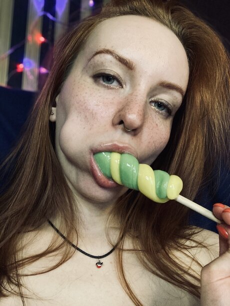 LubaFox high quality star galleries