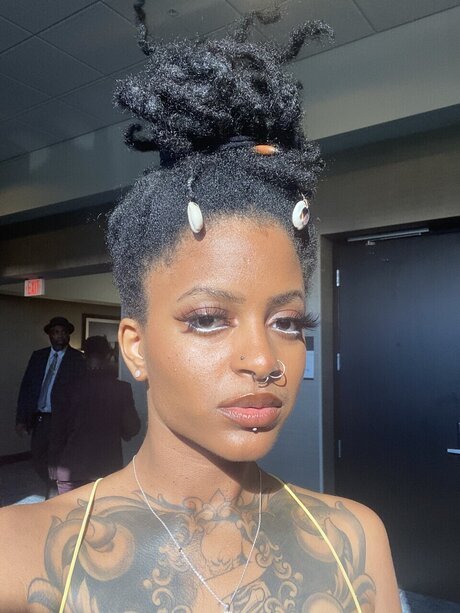 Napturallykinky free star picture