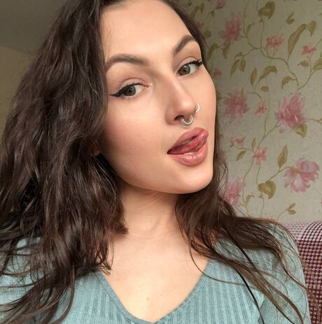 Nicole Love_ sex actress photo