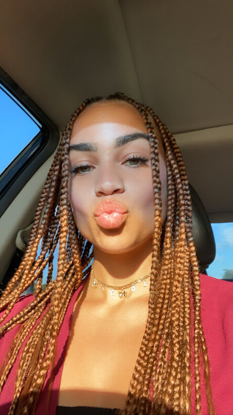 Seychelle C_ pornstar high quality image