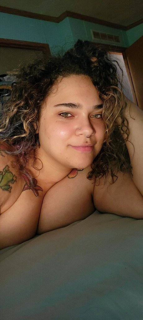 BreezyGreen VIP model pornographic galleries