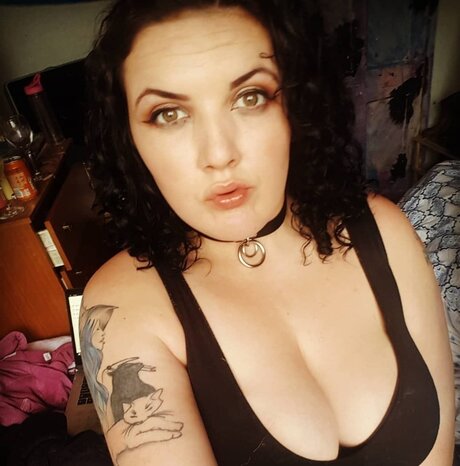 isla cameron model nice image