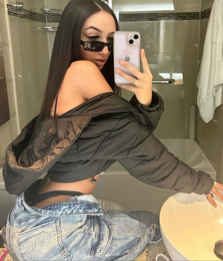 IcybriX sex star galleries