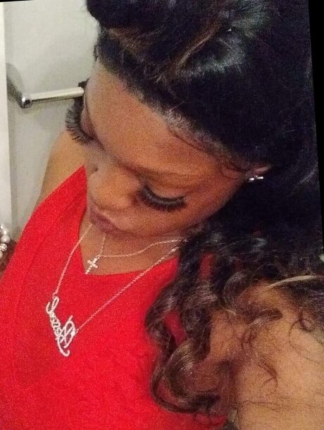 Un Predictable82 nice pornstar img