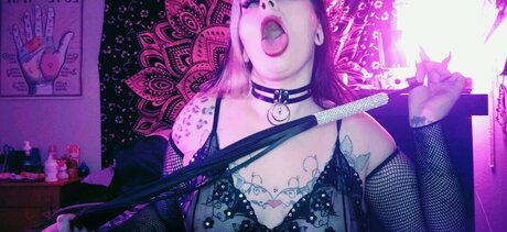 Vivian Vi actress gallery