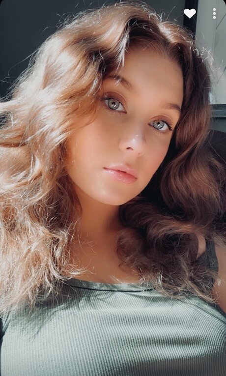 Ella Blossom model art image