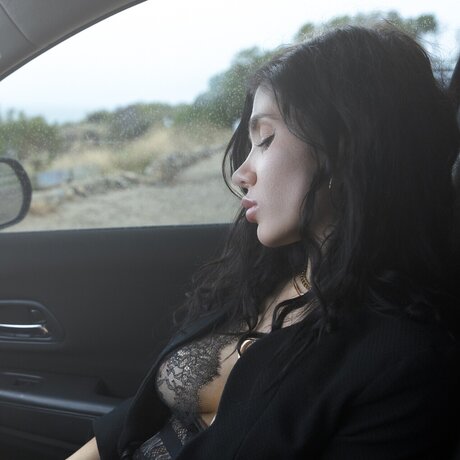 Olive Onyx xxx pornstar img