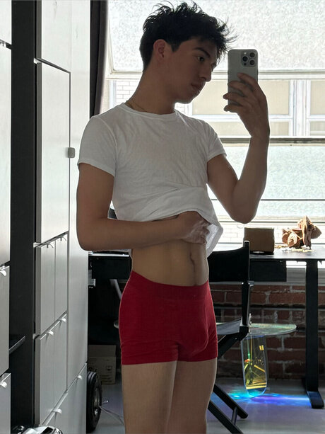 Verslaboy nudes actress pic