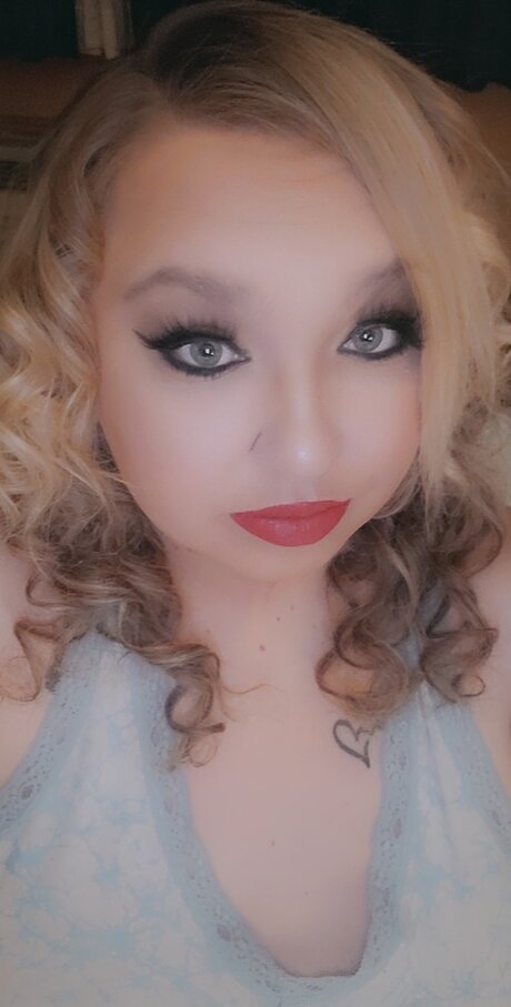 Teawna Aplin pornstar hd image