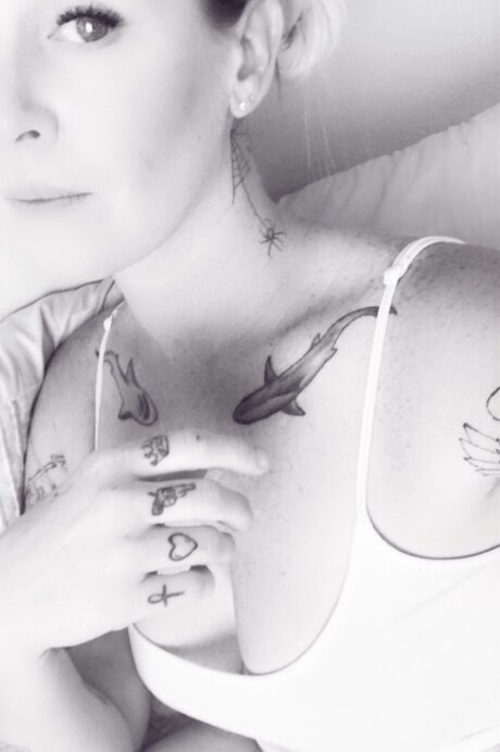 Jaime Harris model erotic pic