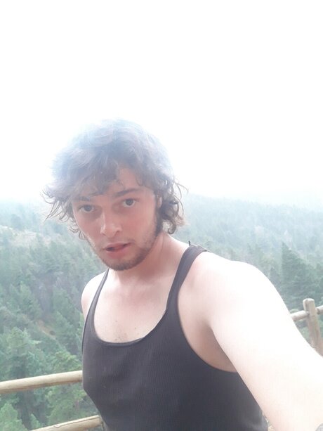 TrippieGypsy porn model pics