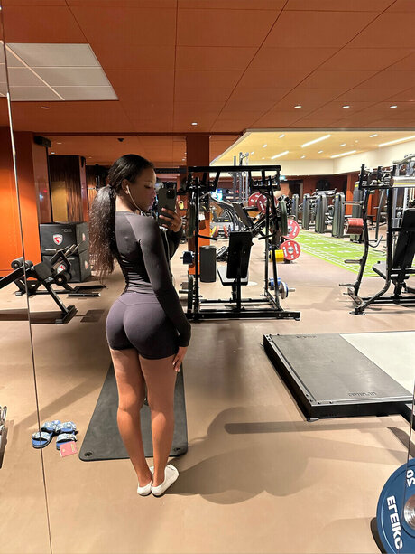 Little Lolla nude star pics