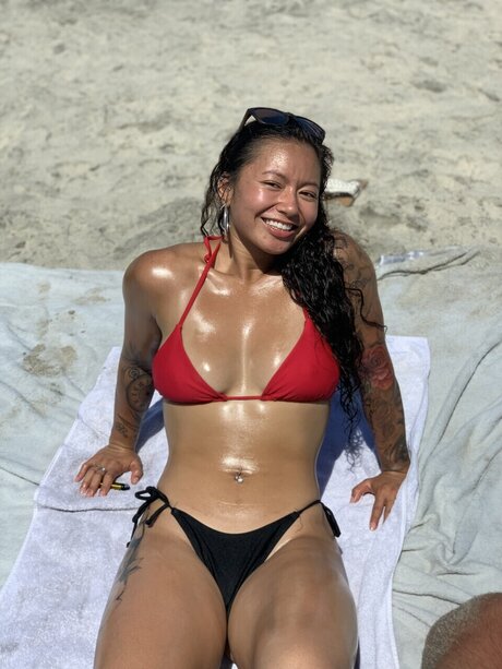 Madeleine model sexy image