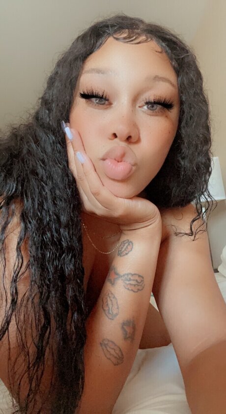 Eryn Cheetah high quality pornstar img