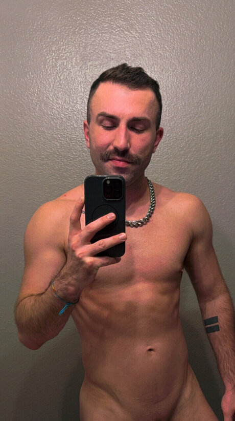 Kyle Cooper model art pictures