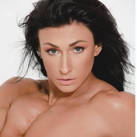 Konstance_ naked model image