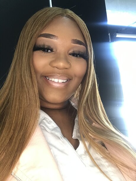 La a_ xxx pornstar picture