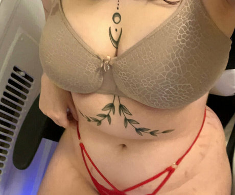 eekhat star nude pic