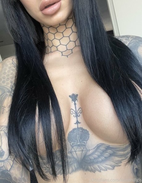 Bee Phillips star archive