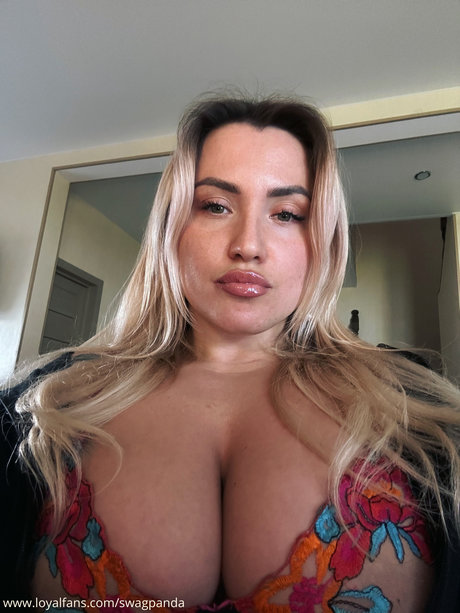 Swag Russian Panda free pornstar img