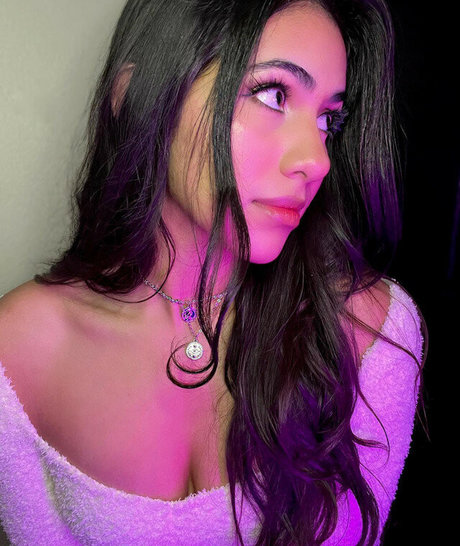 Sara Rios top model photo