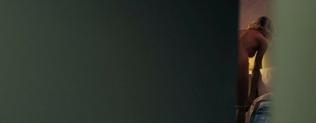 Amanda Campana naked model photos