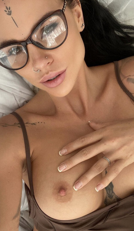 Crazycouple adult model pictures