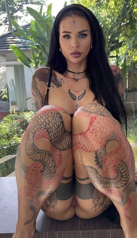 Crazycouple adult model images