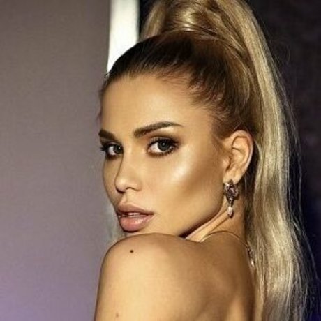 Nastya ti2 beautiful model image