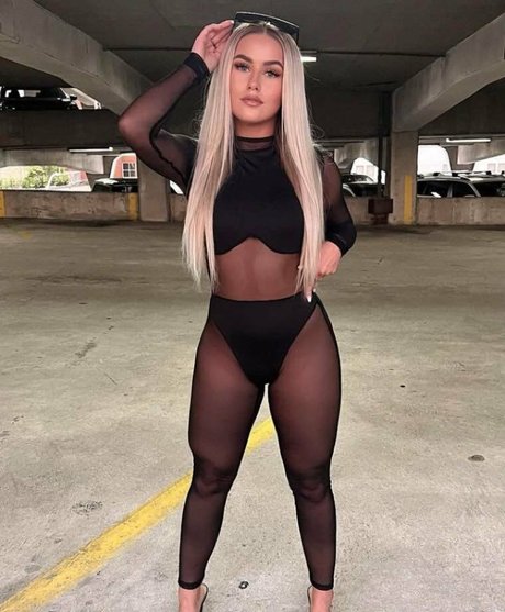 Peymoney model best pics