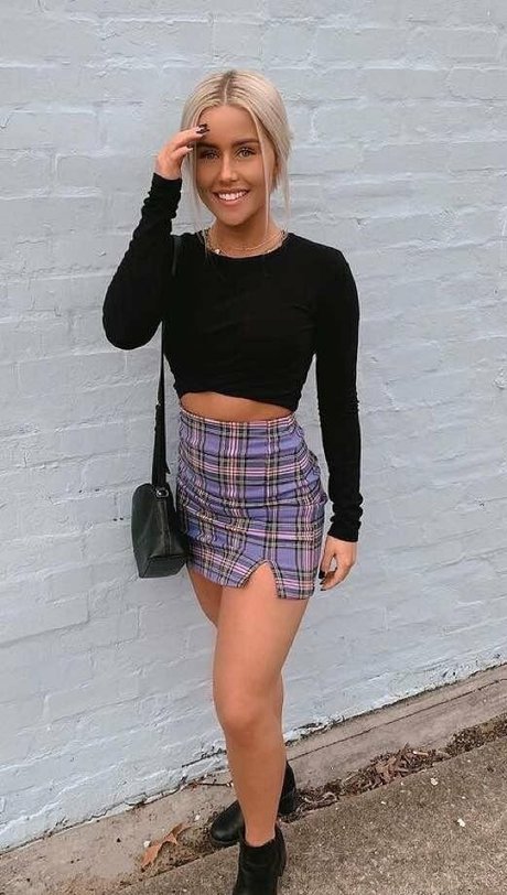 Peymoney model perfect pics