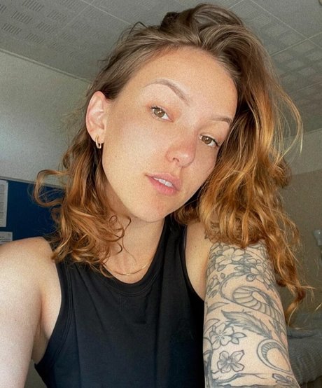 Eralia beautiful model gallery