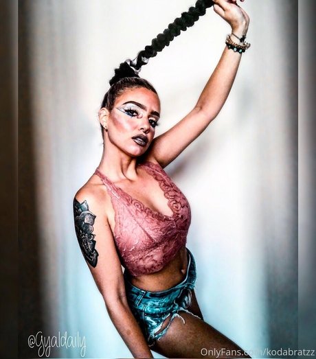 kodabratzz art actress image