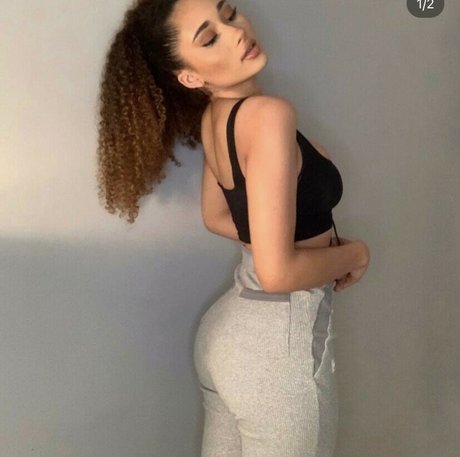 Rubyellaaa0 pretty model img