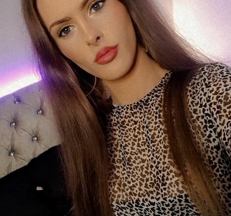 Nikki Harper hd star gallery