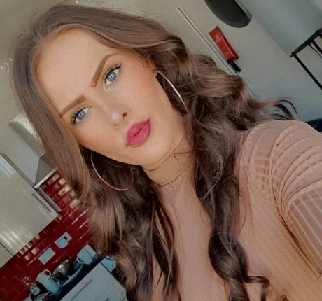 Nikki Harper star perfect images