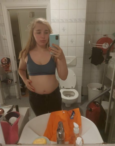 liztogal nudes star picture