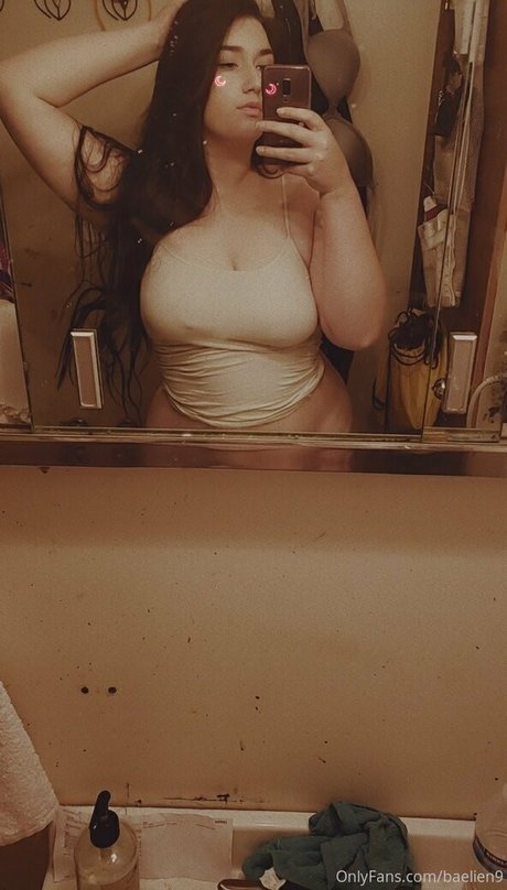 baelien9 model hot picture