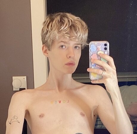 Mark Blossom model sex image