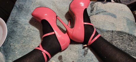 Skater Rebecca pornstar perfect pics