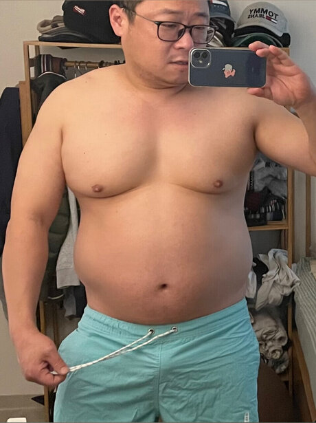 Kumakun model nude pictures