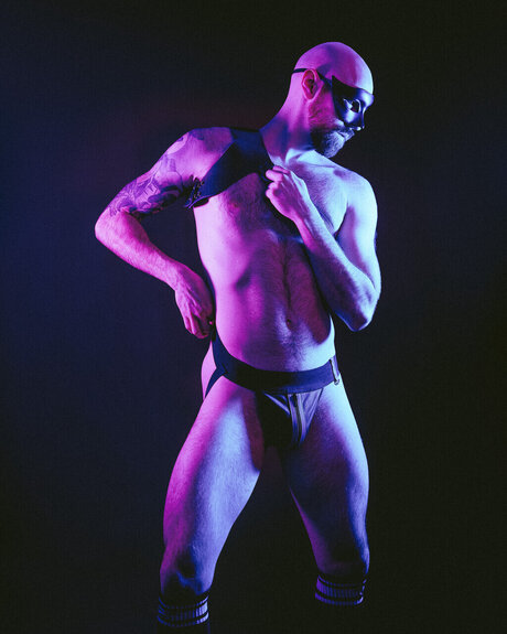 EalricZ porn actress pics