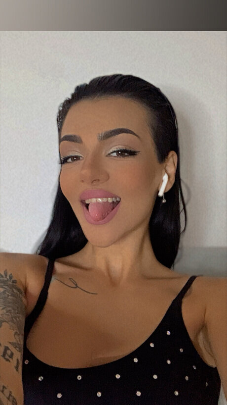 Lina Kova star art picture