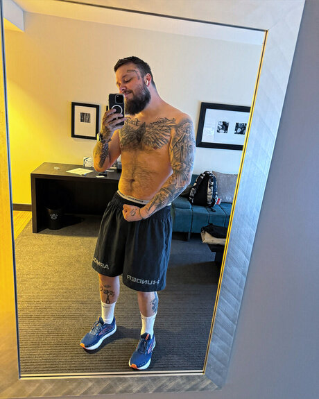 Nicolai Graff porn star pic