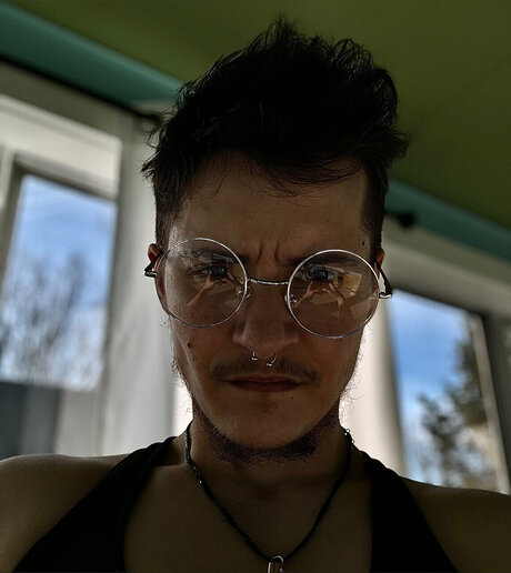 Tdick naked star pic